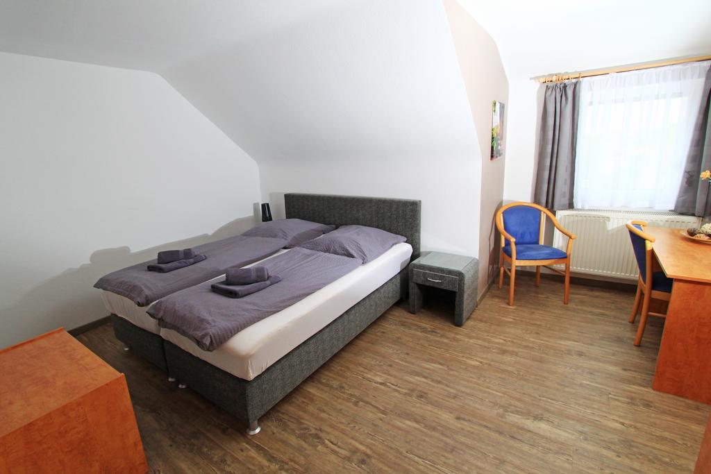 Hotel Sonnenhof Sindelfingen Quarto foto
